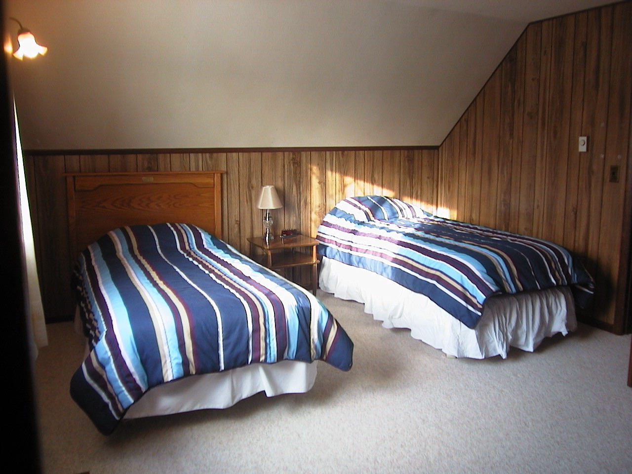 backbedroom2.jpg